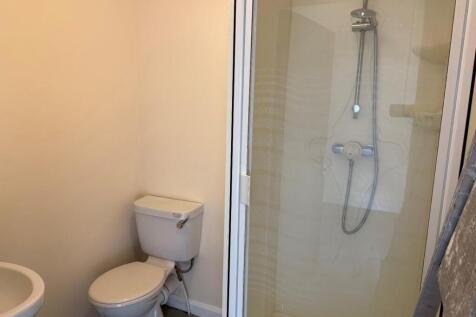 Shower Room.jpg