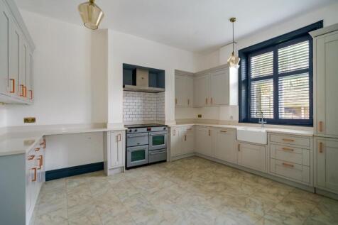 99063_38 Springs Terrace (11).jpg