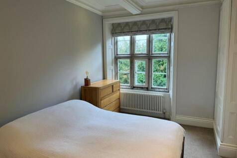 Master bedroom 2.jpg