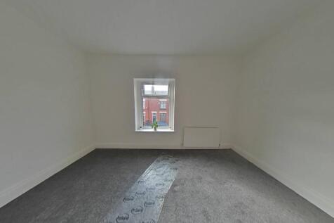 Front Bedroom (Master)
