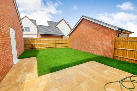 plot 14 garden.jpg