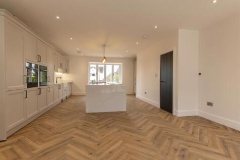 Kitchen/family