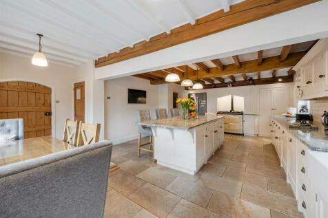 House - Kitchen