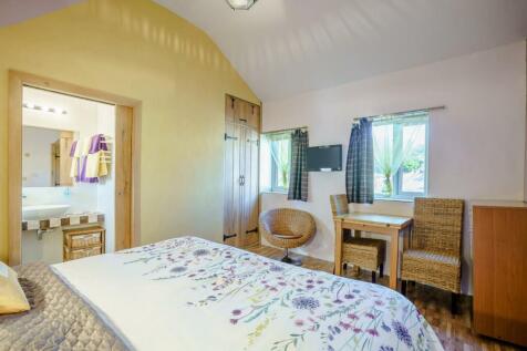 8412226-interior25-800.jpg