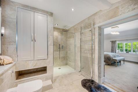 En suite shower room
