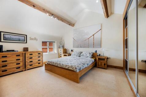 Principal bedroom