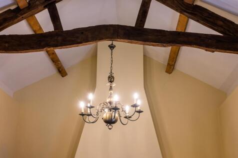 Ceiling of drawing room