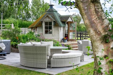 Summer house