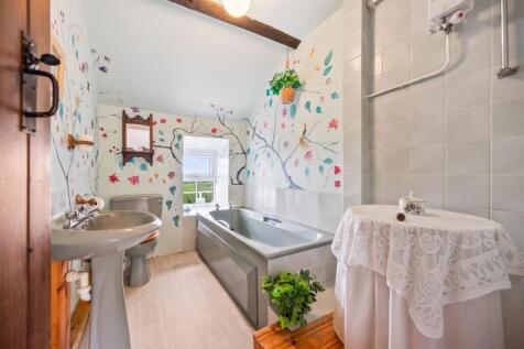 Bryn Farm Bathroom