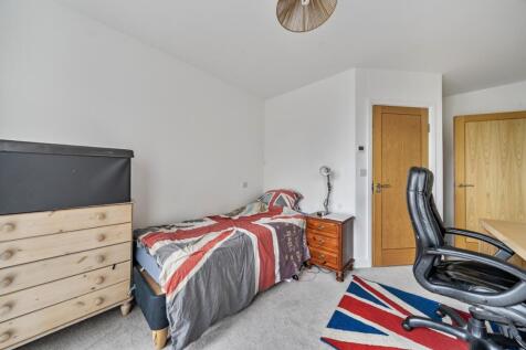 1353406-18-68c155...