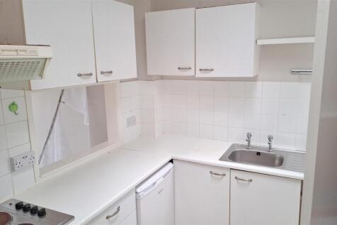 Kitchen - NEW-2.jpg