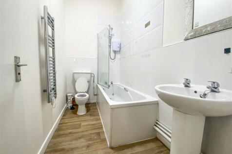 Bathroomv2.jpg