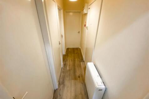 Hallway.jpg