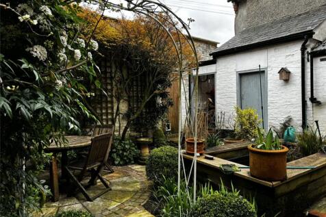 Courtyard Garden