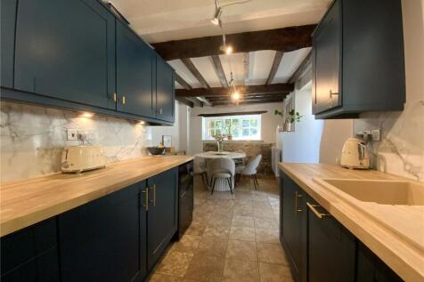 Kitchen/Dining