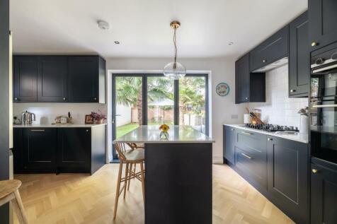Matlock Road, E10