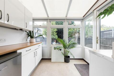 Blenheim Road, E17