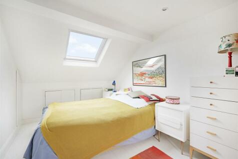 Lea Hall Road, E10