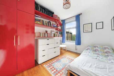 Lea Hall Road, E10