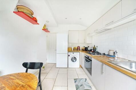 Lea Hall Road, E10