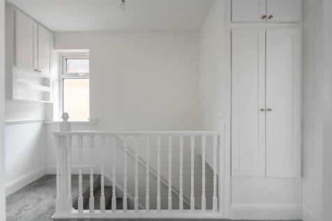 Hallway-2.jpg