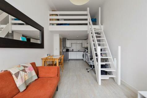 Adelaide Road E10