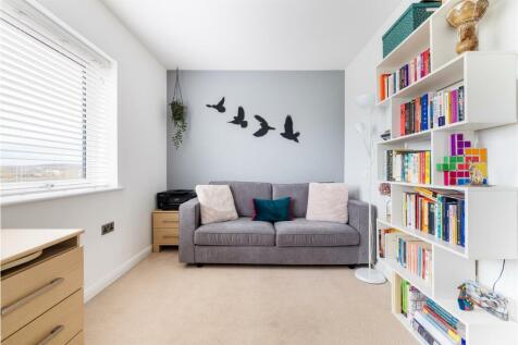Thornbury Way, E17