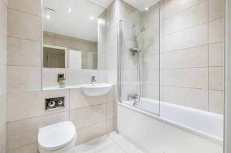 Thornbury Way, E17