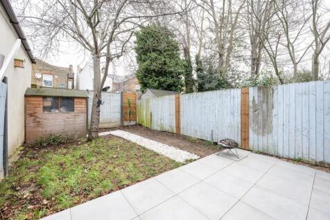 Colchester Road, E10