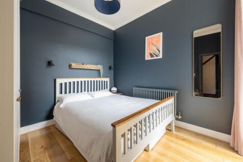 Colchester Road, E10