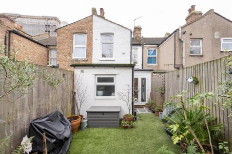 Parkstone Road, E17
