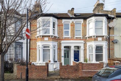 Albert Road, E10