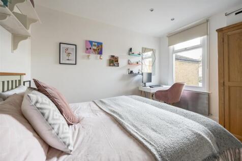 Albert Road, E10