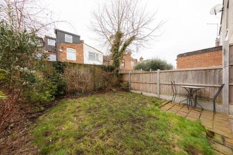 Northbank Road E17