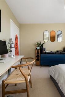 Beck Square E10