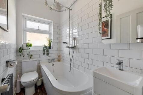 Kettlebaston, E17