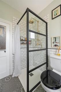 Millicent Road, E10
