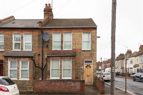 Macdonald Road E17
