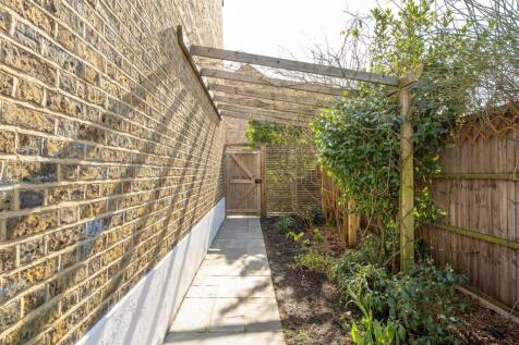 Seaford Road, E17