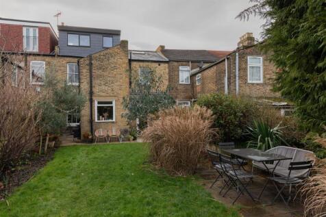 Copeland Road E17
