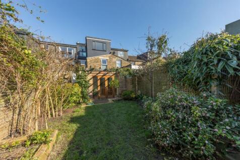Brookdale Road E17