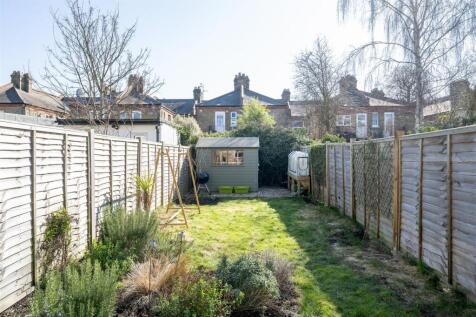 Walpole Road E17