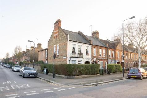 Winns Avenue E17