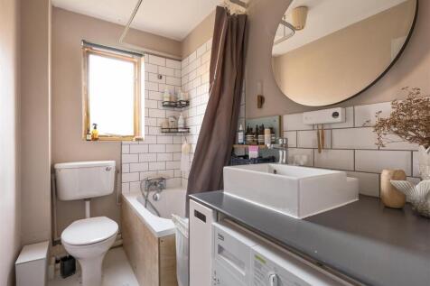 Green Pond Close E17