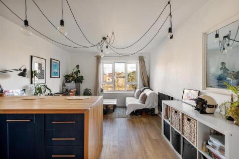 Manor Road, E10