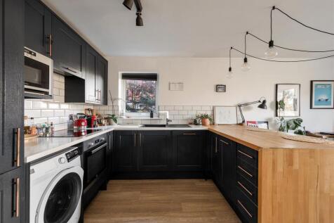 Manor Road, E10