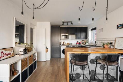 Manor Road, E10