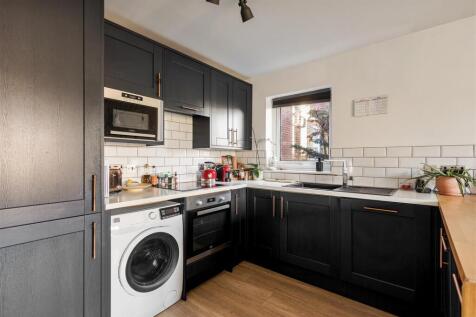 Manor Road, E10