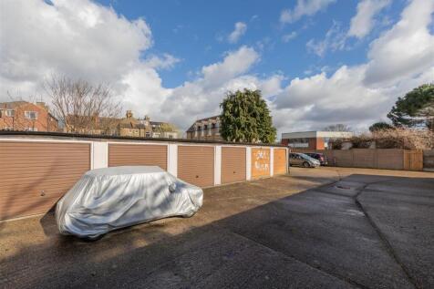 Manor Road, E10
