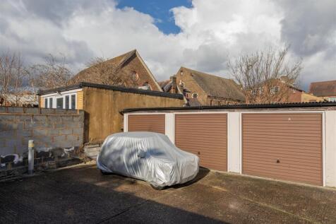 Manor Road, E10